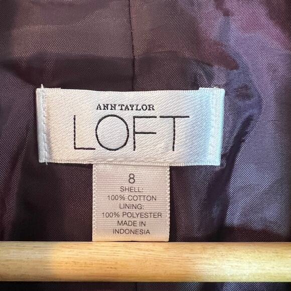 Ann Taylor LOFT Burgundy Velvet Brocade Military Jacket – Women’s Size 8 - Picture 6 of 6